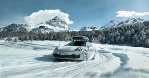 porsche-in-snow-5p