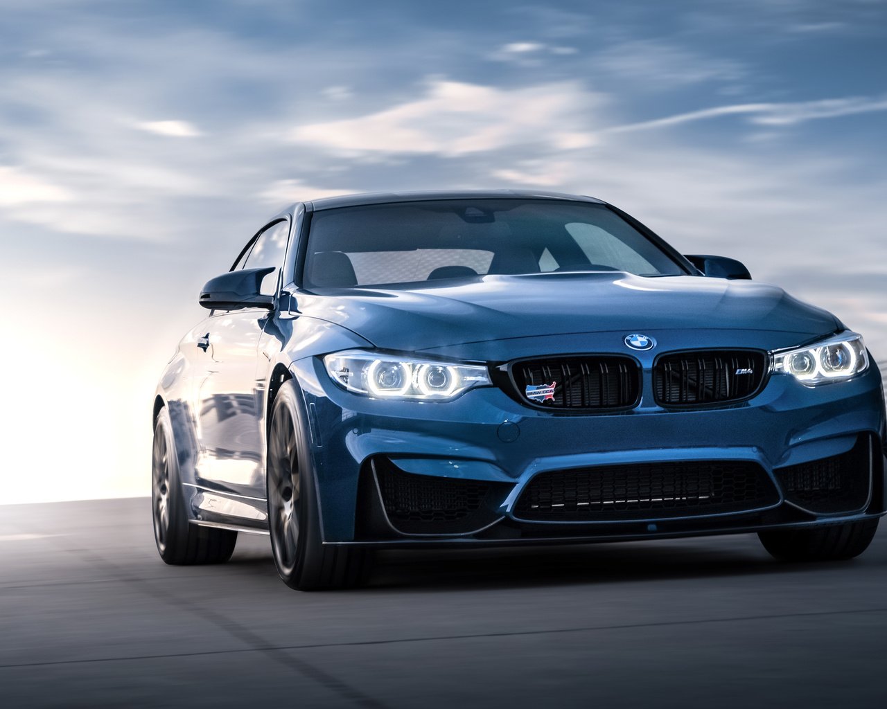 royal-blue-blue-bmw-m4-13-1280x1024